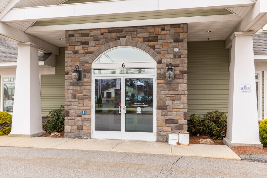 More Photos Of 6 Freetown Rd, Raymond Medical For Lease