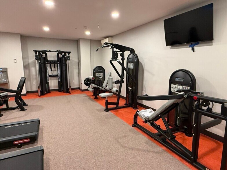 More Photos Of 301 NW 3rd St, Evansville Apartments For Sale