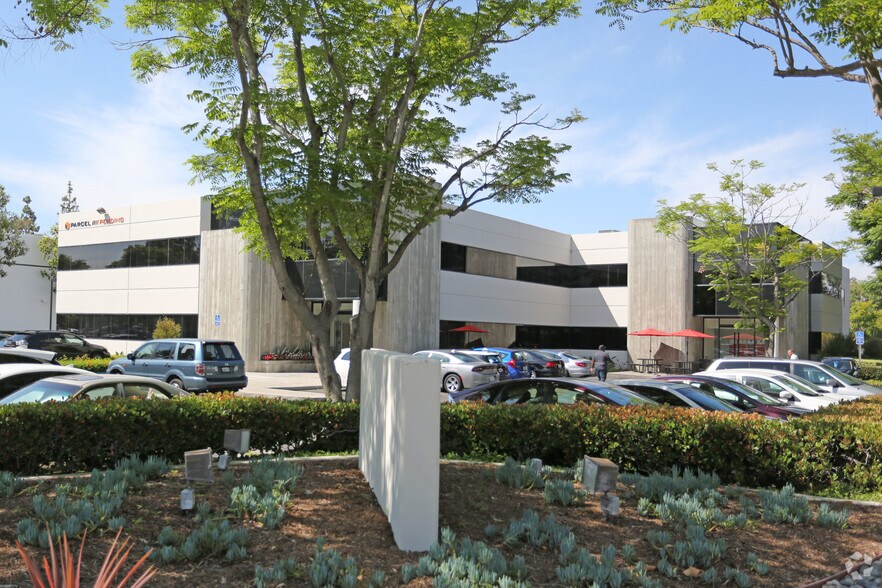 More Photos Of 1 Vanderbilt, Irvine Research And Development For Sale