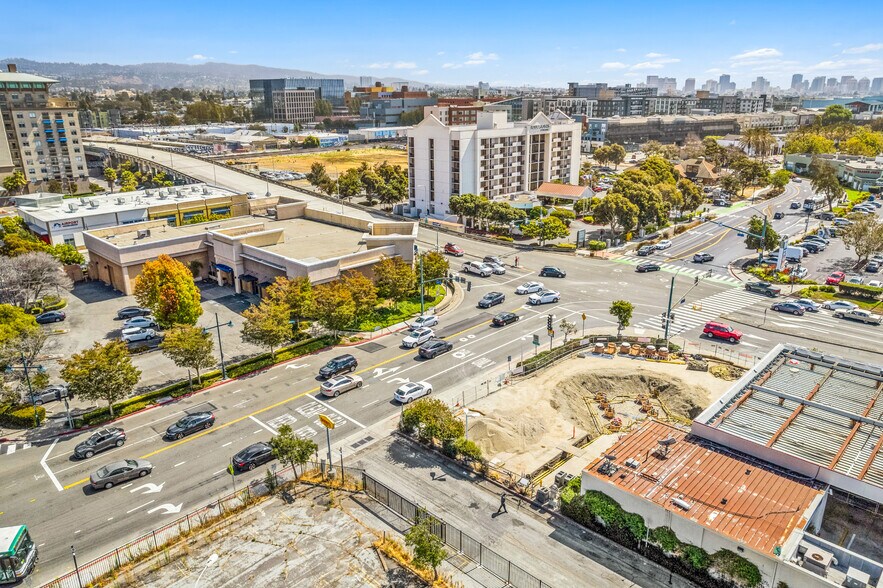 More Photos Of 5800 Christie Ave, Emeryville Freestanding For Sale