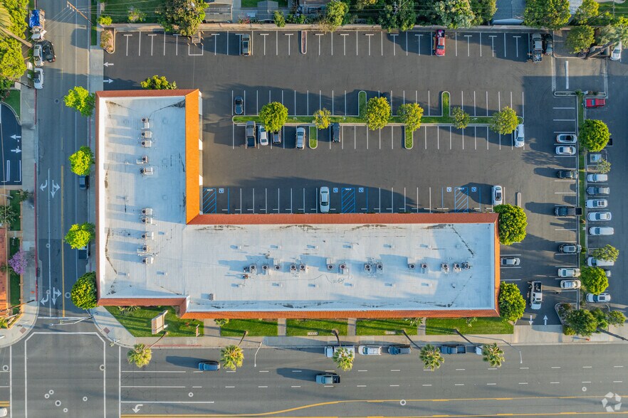 More Photos Of 438 E Katella Ave, Orange Office For Lease