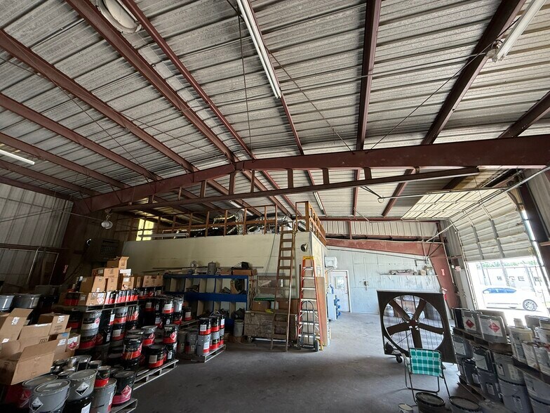 More Photos Of 201 N 16th St, La Porte Industrial For Sale