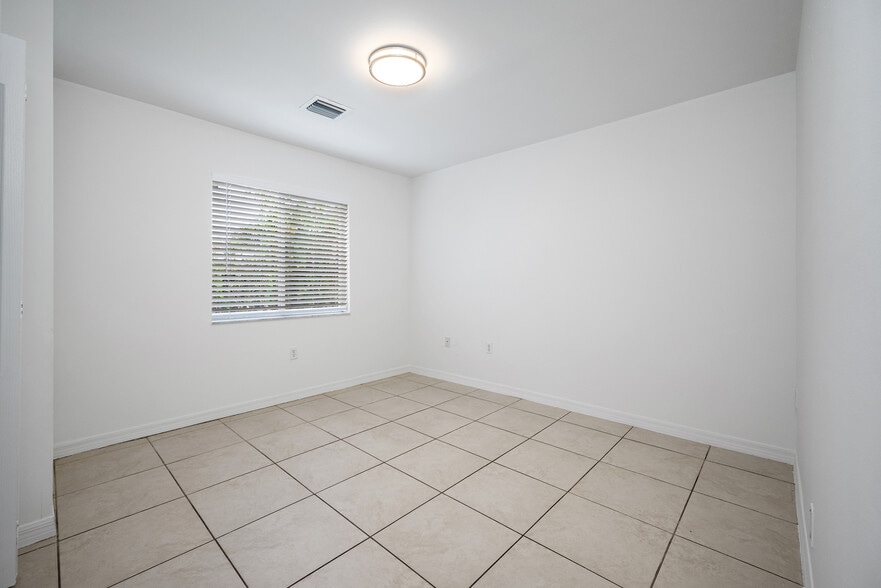 More Photos Of 2275 SW 61st Ave, Miami Apartments For Sale