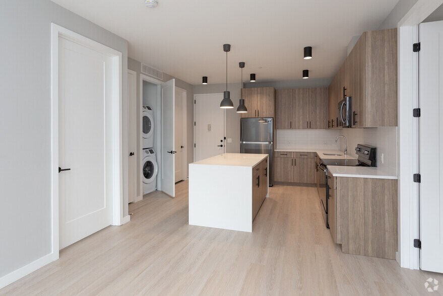 More Photos Of 147 Bloomfield Ave, Montclair Apartments For Lease