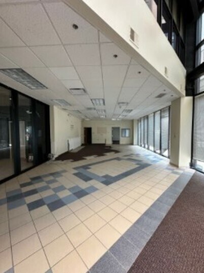 More Photos Of 3520 Forbes Ave, Pittsburgh General Retail For Lease