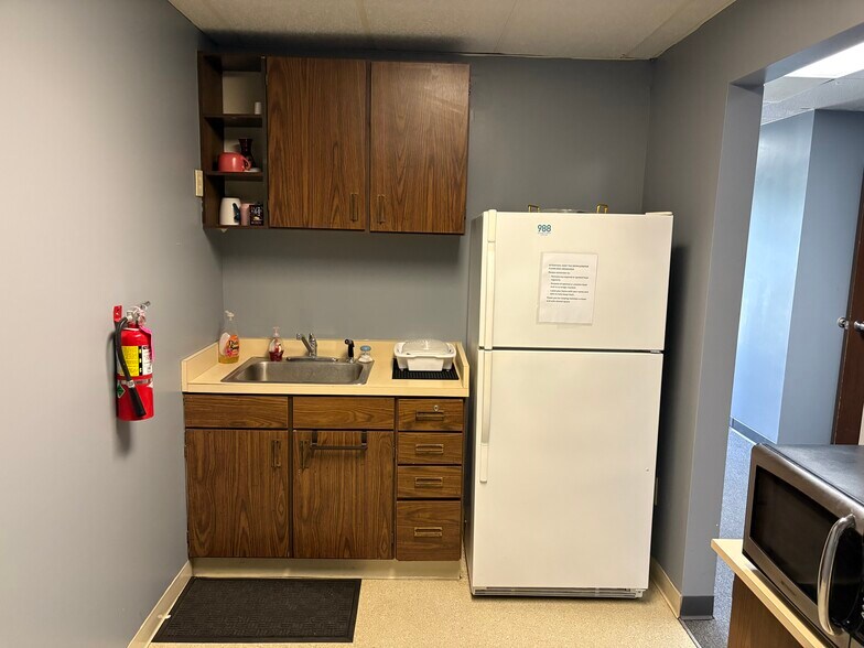 More Photos Of 505 S 12th Ave, Virginia Medical For Sale