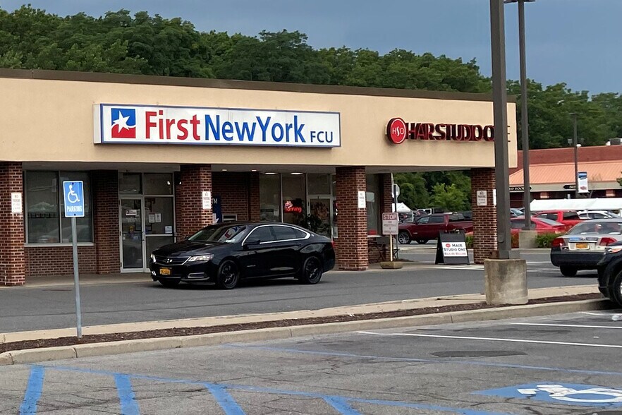 More Photos Of 1879 Altamont Ave, Schenectady General Retail For Lease