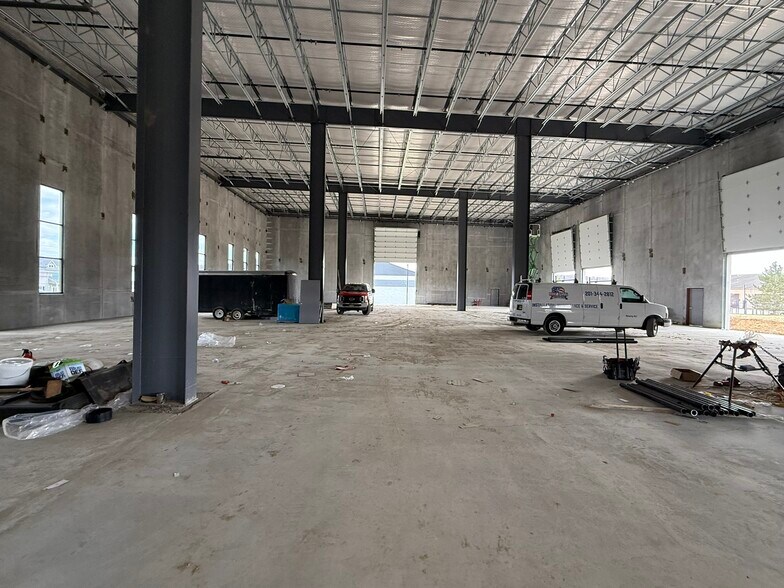 More Photos Of 2-4 Aaron Way, Sparta Warehouse For Lease