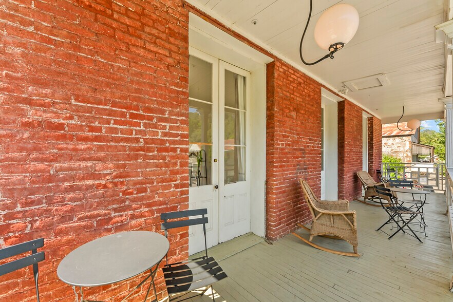 More Photos Of 14202 S State Highway 49, Amador City Hotel For Sale