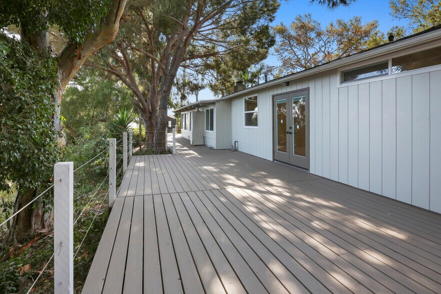 More Photos Of 27353 1/2 Pacific Coast Hwy, Malibu Apartments For Sale