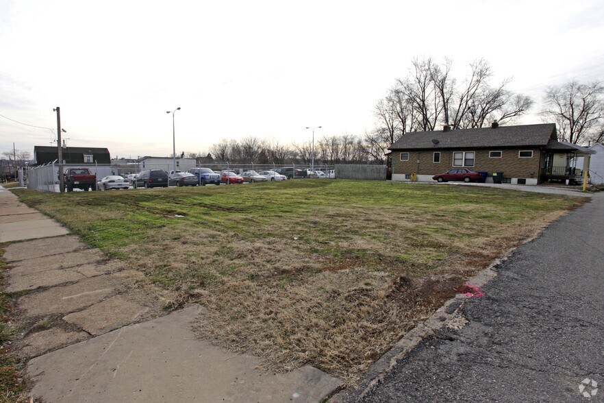 Primary Photo Of 5726 W Park Ave, Saint Louis Land For Sale