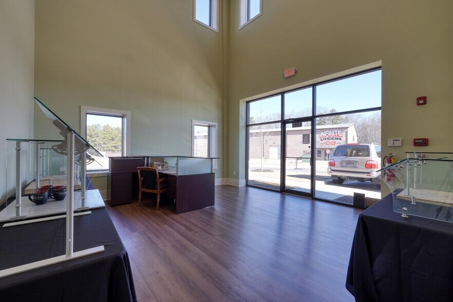 More Photos Of 3663 Southland Dr, Flowery Branch Warehouse For Sale