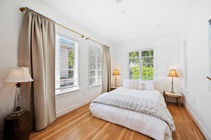 More Photos Of 36 Phoenetia Ave, Coral Gables Apartments For Sale