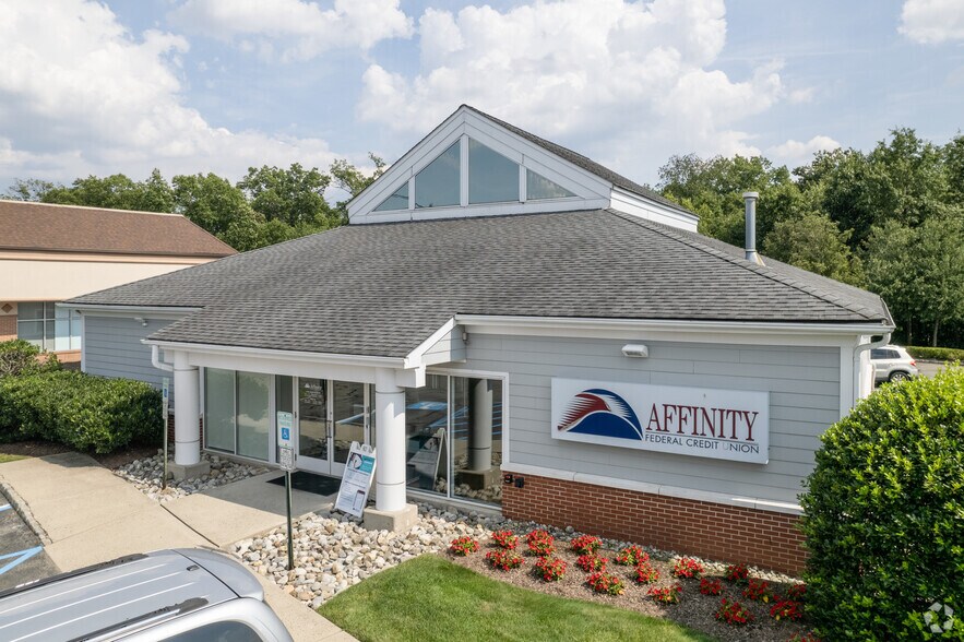 More Photos Of 1370-1396 Centennial Ave, Piscataway Unknown For Lease