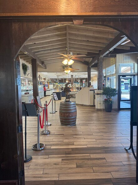 More Photos Of 1201 S Meridian Ave, Oklahoma City Restaurant For Sale