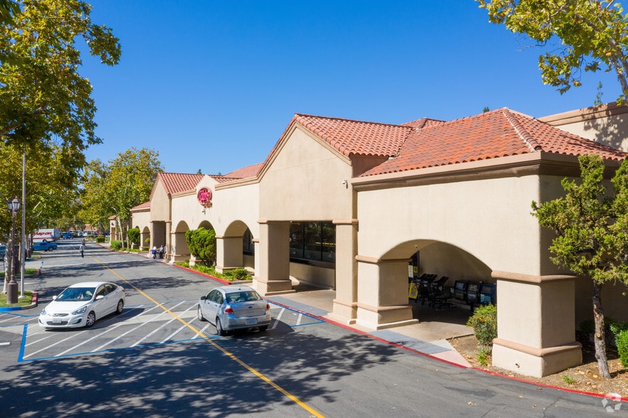 More Photos Of 3815-3963 E Thousand Oaks Blvd, Westlake Village Unknown For Lease