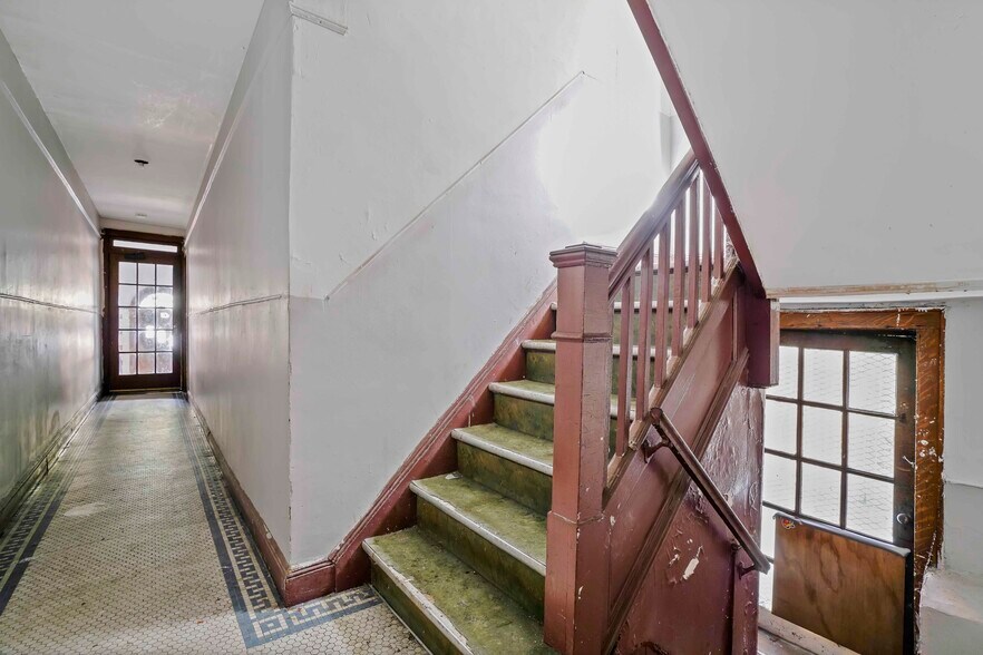 More Photos Of Powers St, Brooklyn Apartments For Sale