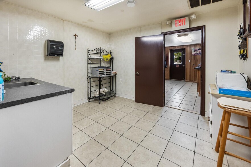 More Photos Of 346 N Harding Hwy, Buena Auto Dealership For Sale