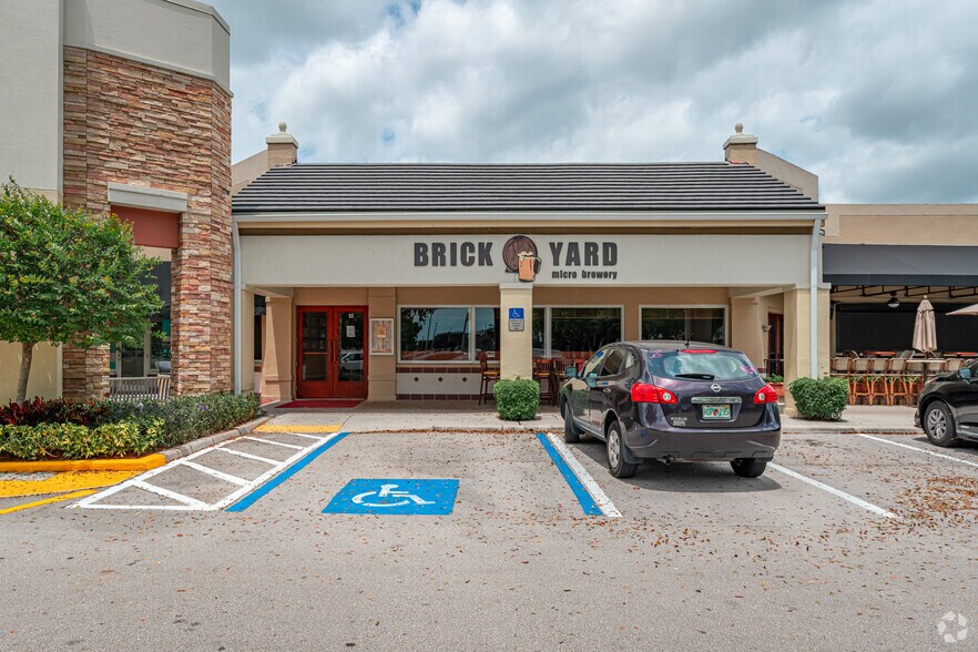 More Photos Of 7050-7070 W Palmetto Park Rd, Boca Raton General Retail For Lease