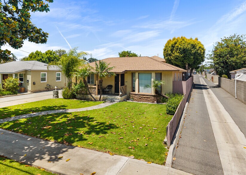 More Photos Of 937 E Palmyra Ave, Orange Apartments For Sale