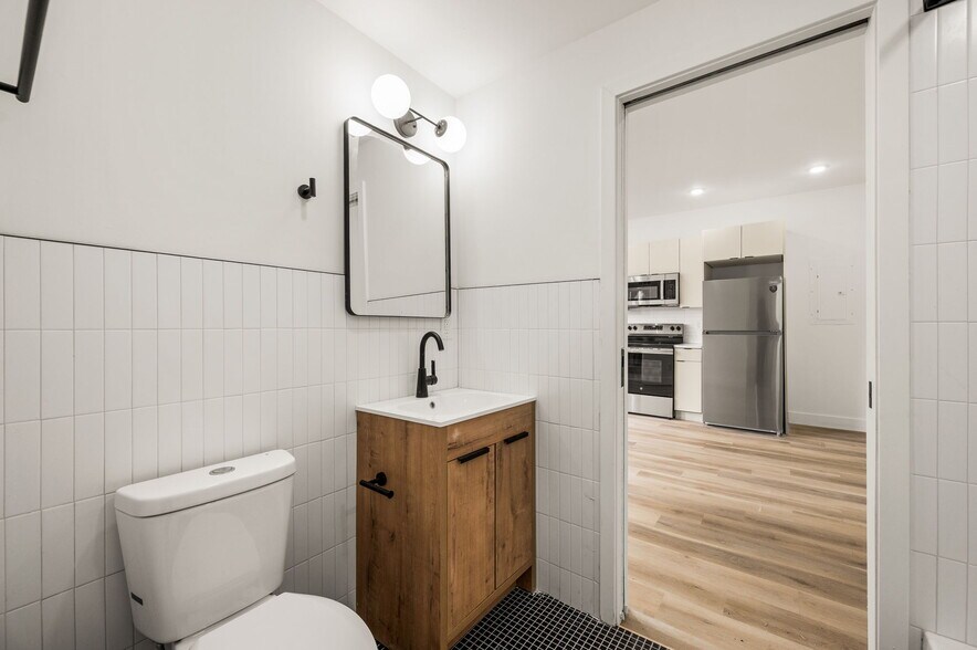 More Photos Of 4921 Chester Ave, Philadelphia Multifamily For Sale