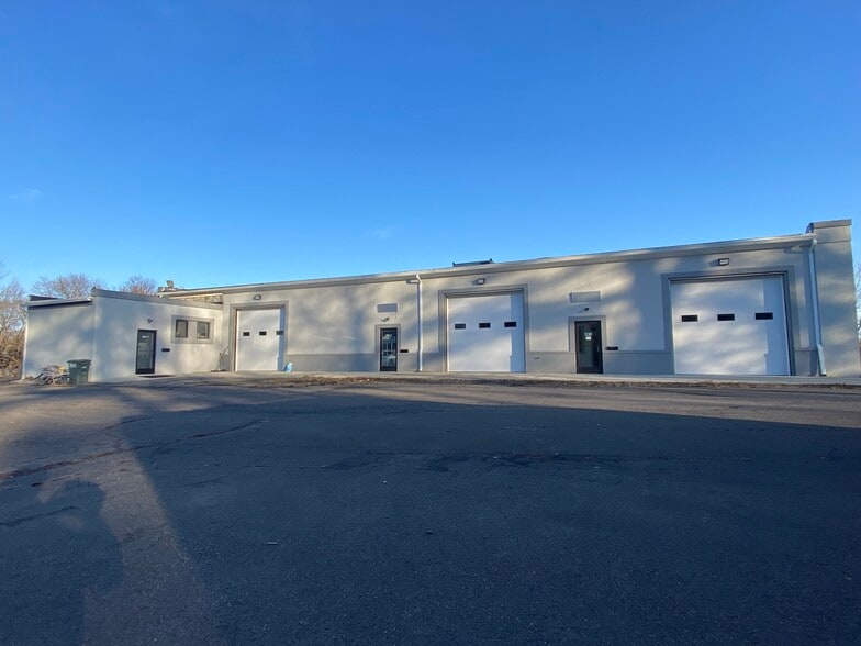 Primary Photo Of 550 Davisville Rd, Warminster Township Manufacturing For Lease