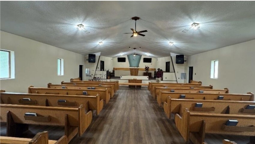 More Photos Of 445 Schmitt Rd, Rossville Religious Facility For Sale