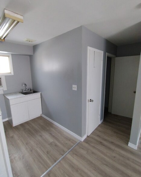 More Photos Of 859 Trunk Rd, Sault Ste. Marie Apartments For Sale