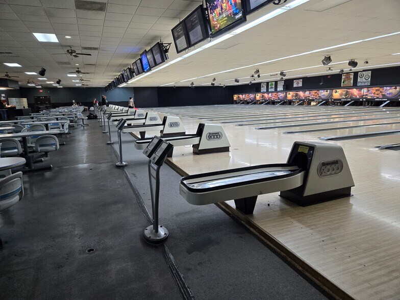 More Photos Of 2006 S Main St, Farmville Bowling Alley For Sale