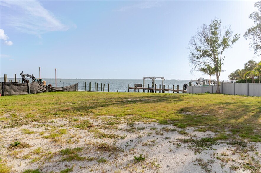 More Photos Of 5102 W Longfellow Ave, Tampa Land For Sale
