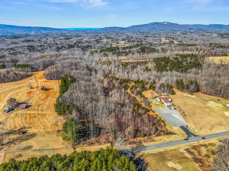 More Photos Of 1255 Mountainview Rd, King Religious Facility For Sale