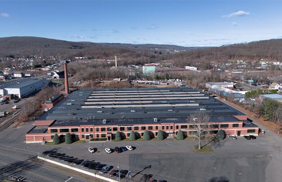 More Photos Of 50 Emmett St, Bristol Manufacturing For Lease