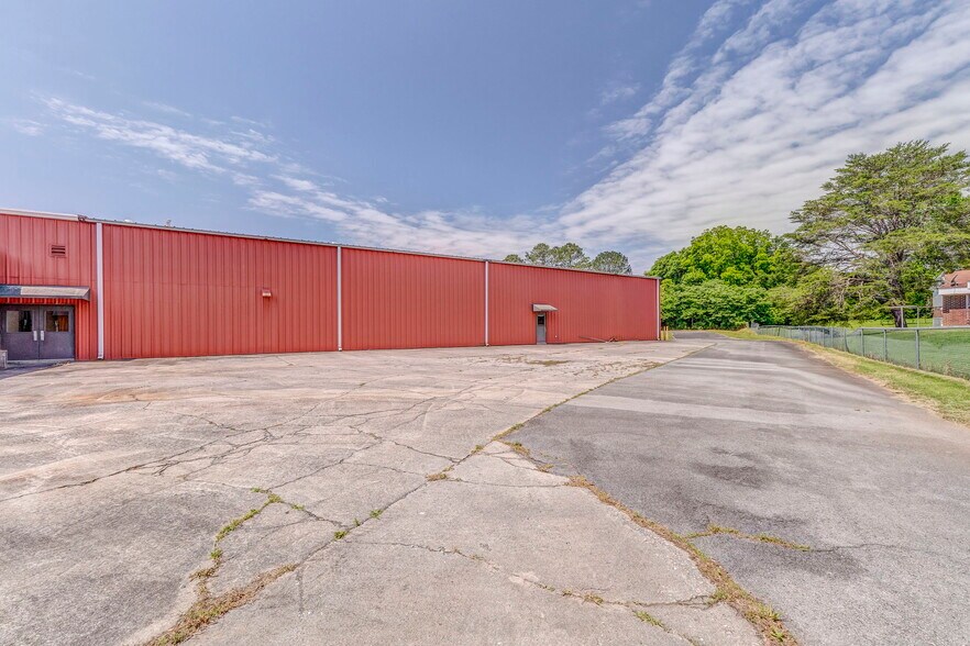 More Photos Of 13 Rome Rd SW, Cave Spring Office For Sale