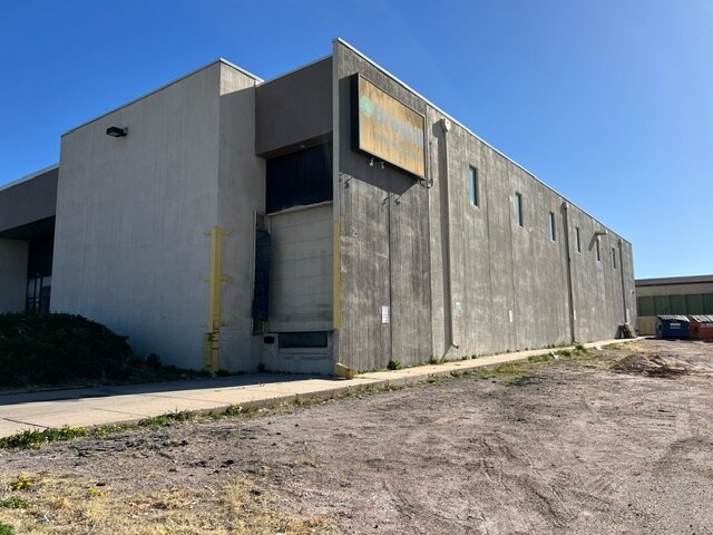 More Photos Of 345 S Academy Blvd, Colorado Springs Freestanding For Sale