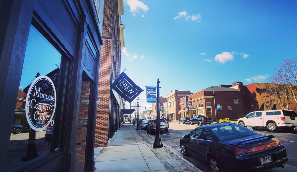 More Photos Of 22 S Main St, Miamisburg Storefront Retail Residential For Sale