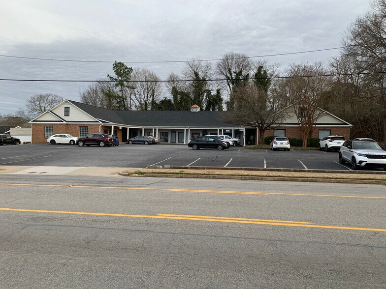 More Photos Of 1622 E North St, Greenville Serviced Offices For Lease