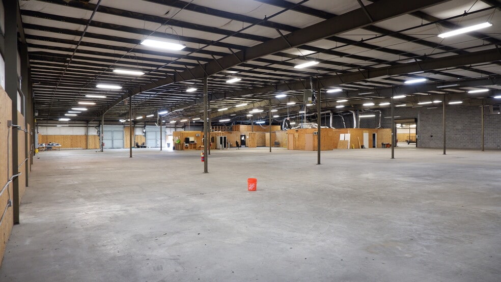 More Photos Of 1125 Hayes Industrial Dr, Atlanta Warehouse For Sale