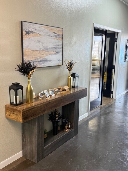 More Photos Of 201 N Winfree St, Dayton Office For Lease