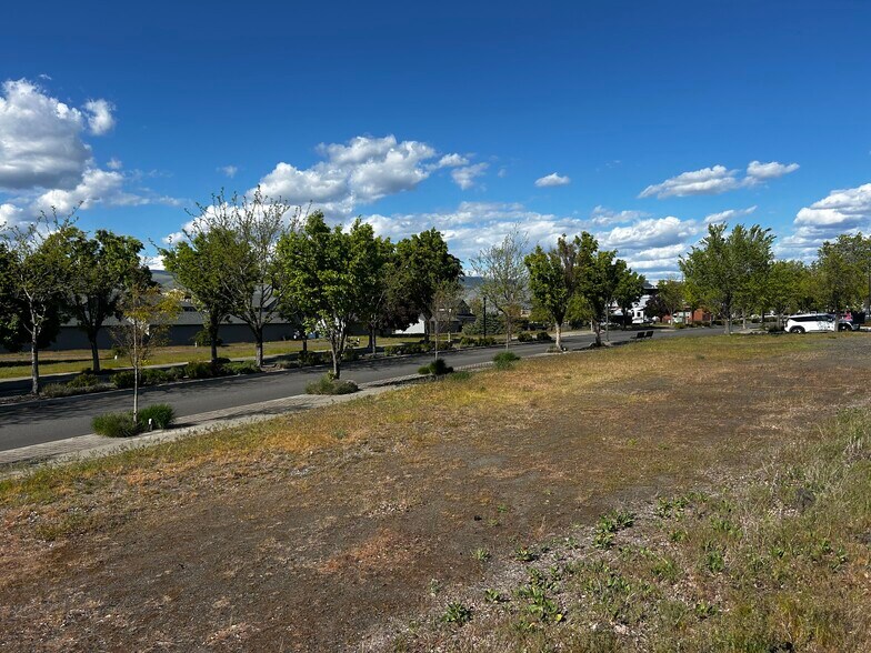 More Photos Of Lone Pine Blvd, The Dalles Land For Sale