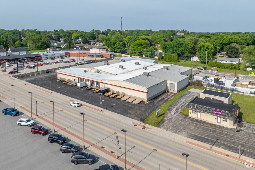 More Photos Of 519 N Madison St, Chilton Storefront For Sale