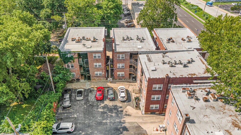 More Photos Of 712-714 W 38th St, Kansas City Apartments For Sale