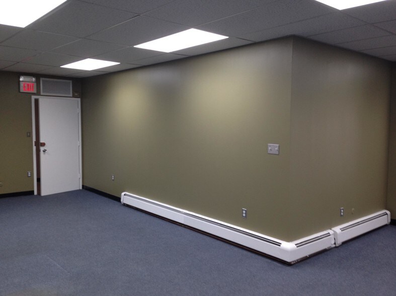More Photos Of 71 Grand Ave, Palisades Park Light Distribution For Lease