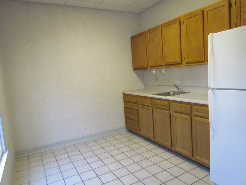 More Photos Of 663 Emory Valley Rd, Oak Ridge Office For Lease