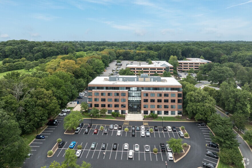 More Photos Of 200 Bellevue Pky, Wilmington Office For Lease