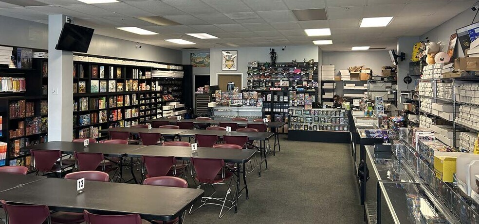 More Photos Of 7979-7991 Broadview Rd, Broadview Heights Freestanding For Lease