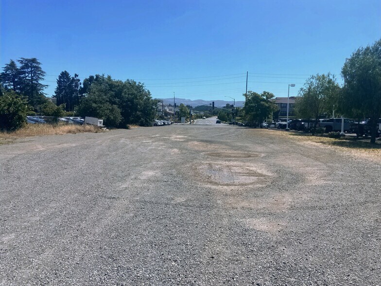 More Photos Of 476 Soscol Ave, Napa Land For Lease