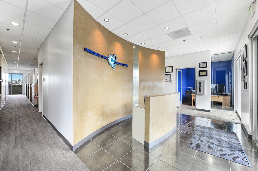 More Photos Of 950 Boardwalk, San Marcos Office For Sale