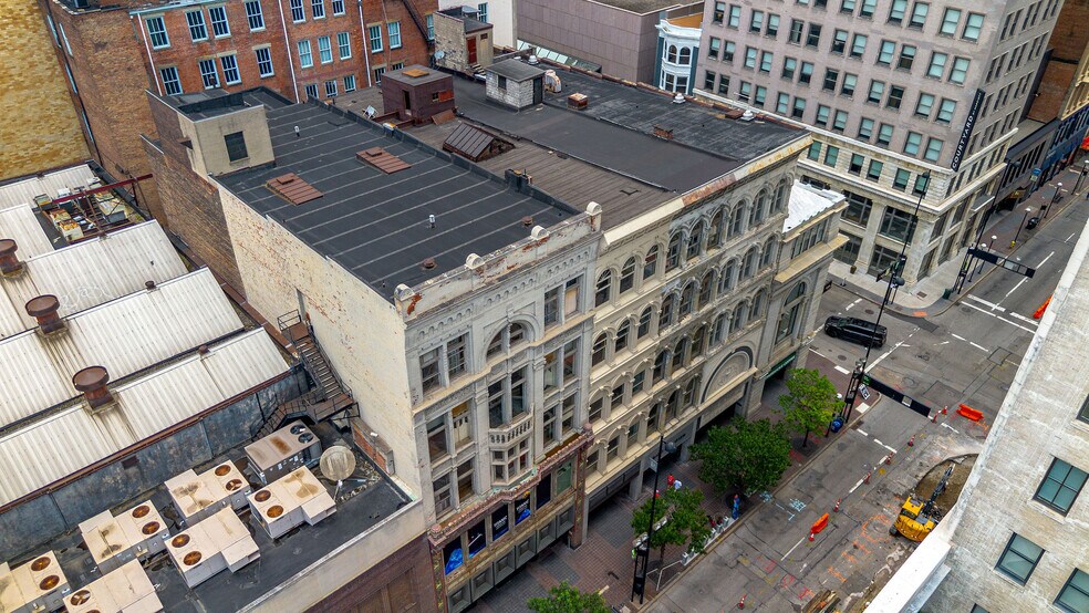 More Photos Of 6 W 4th St, Cincinnati Storefront Retail Office For Sale