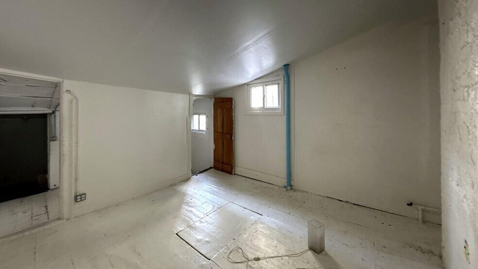 More Photos Of 99 S 6th St, Brooklyn Apartments For Lease