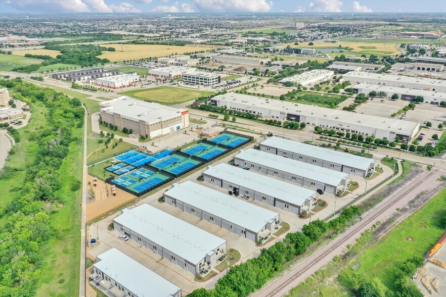 More Photos Of 6767 All Stars Ave, Frisco Showroom For Sale